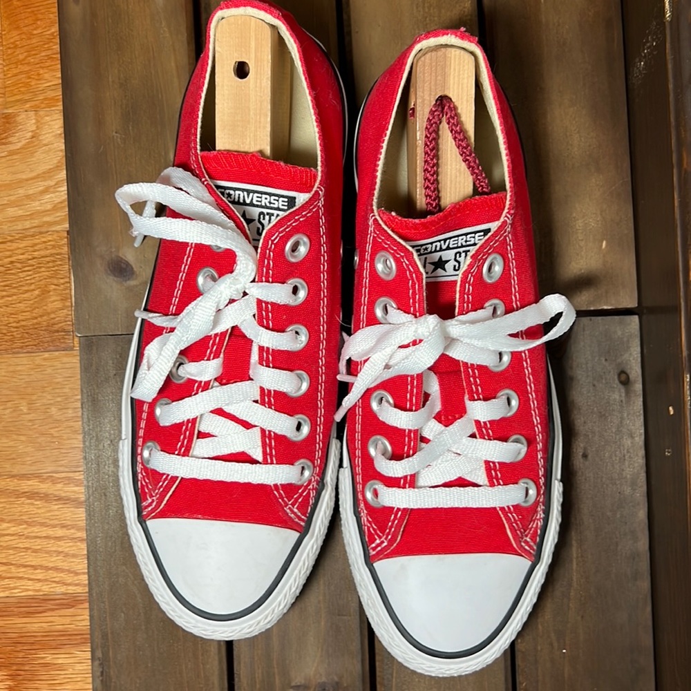 Converse All Star Low Tops Red W7/M5